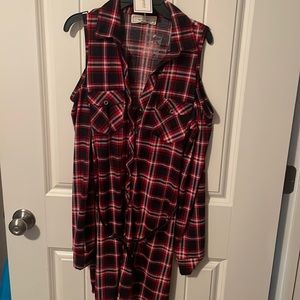 Cold shoulder red black dress